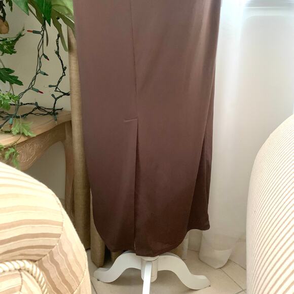 Amour Vert Gio Stretch Knit Dress in Espresso Brown - Picture 10 of 13